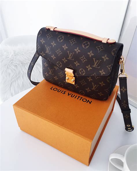 louis vuitton metis mini|Louis Vuitton metis monogram.